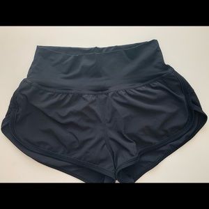 Lululemon High Waist Run Short size 6